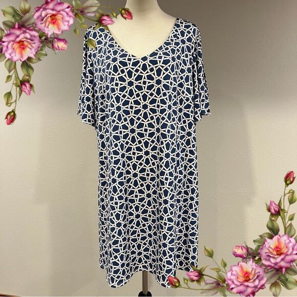 Roz & Ali Navy and White Geometric Print Dress - Picture 1 of 12